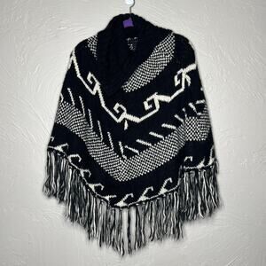 Steve Madden Poncho One Size